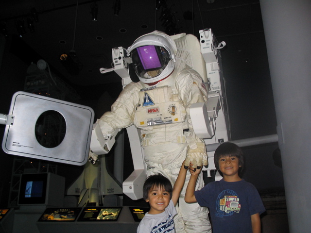 091804 spatial relationships (Hampton Museum of Air & Space)